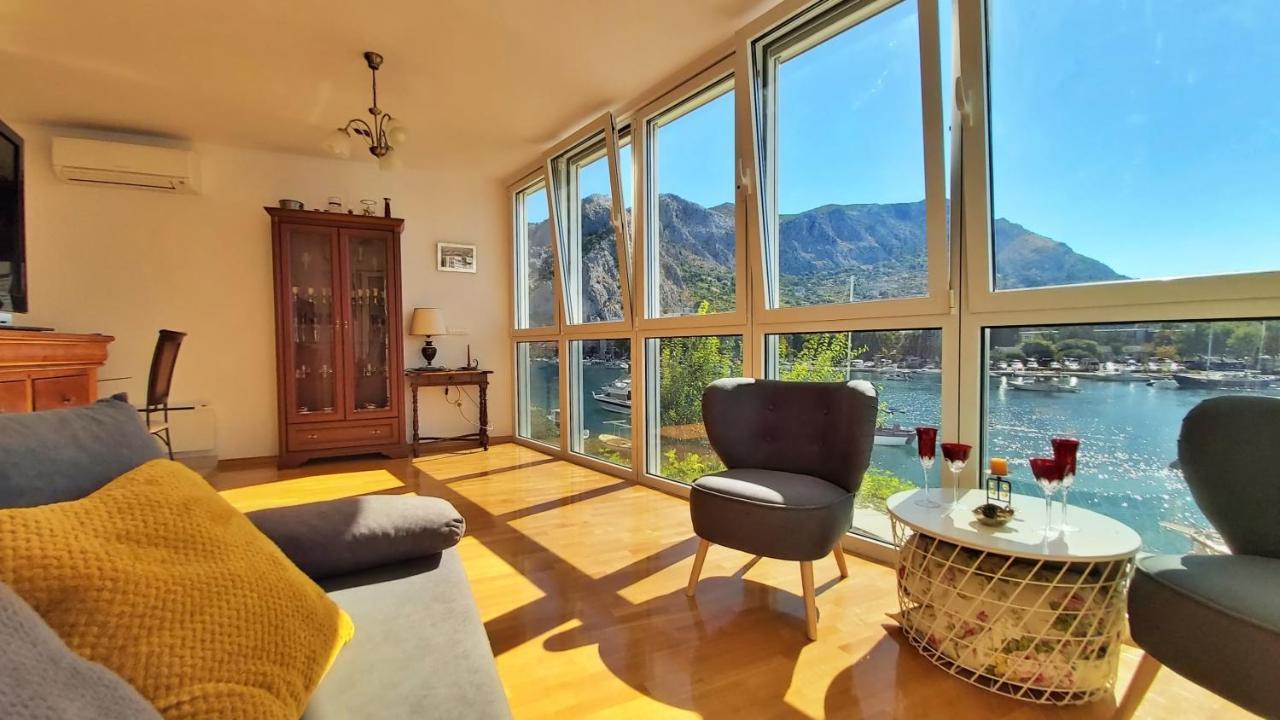 Apartment Lora Омиш Экстерьер фото