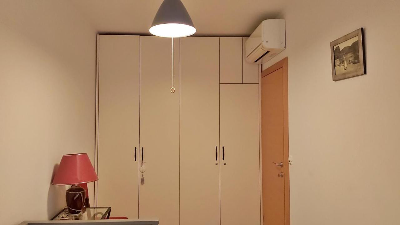 Apartment Lora Омиш Экстерьер фото