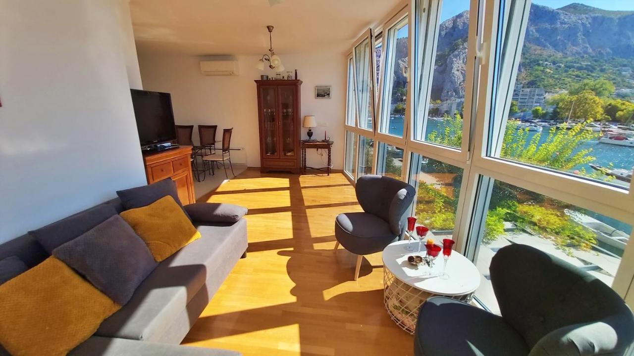 Apartment Lora Омиш Экстерьер фото